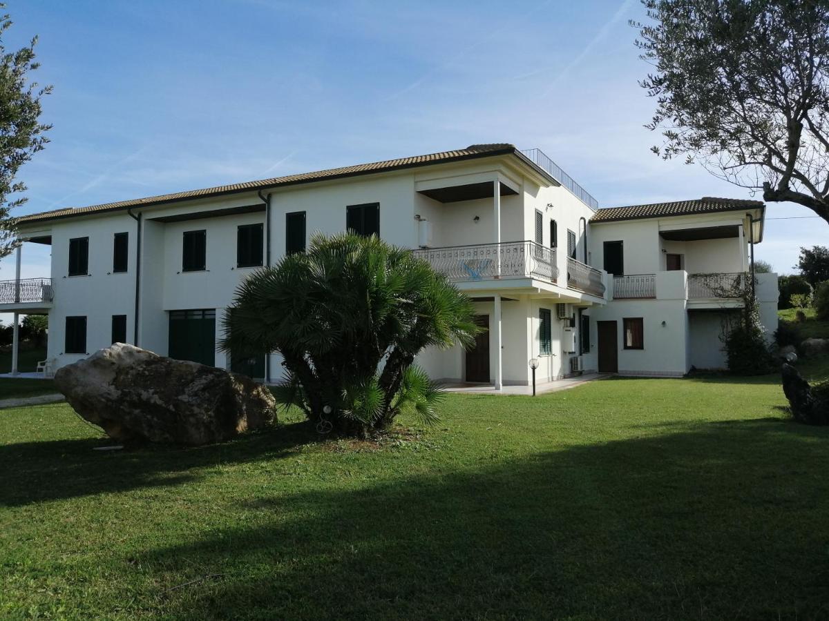 Tenute Delogu Wine Resort (Adults Only) Santa Maria la Palma Exterior foto